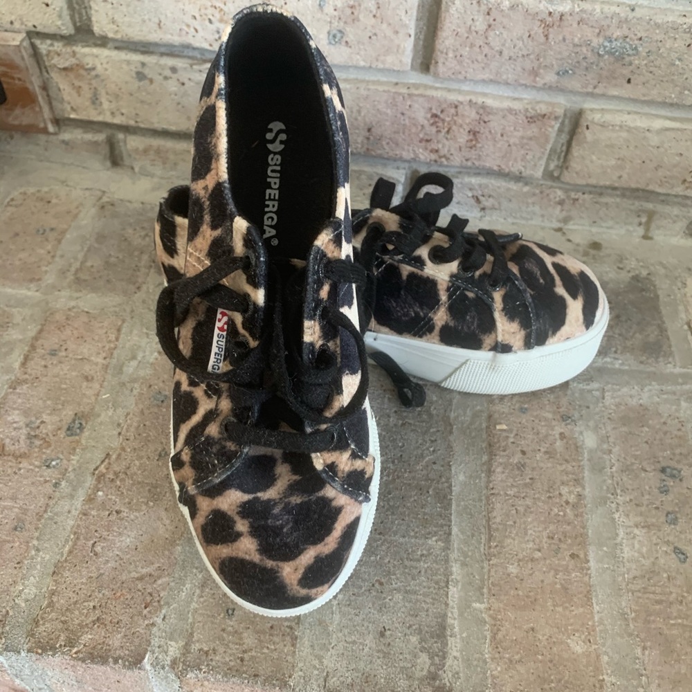 Superga women’s sneakers platform.